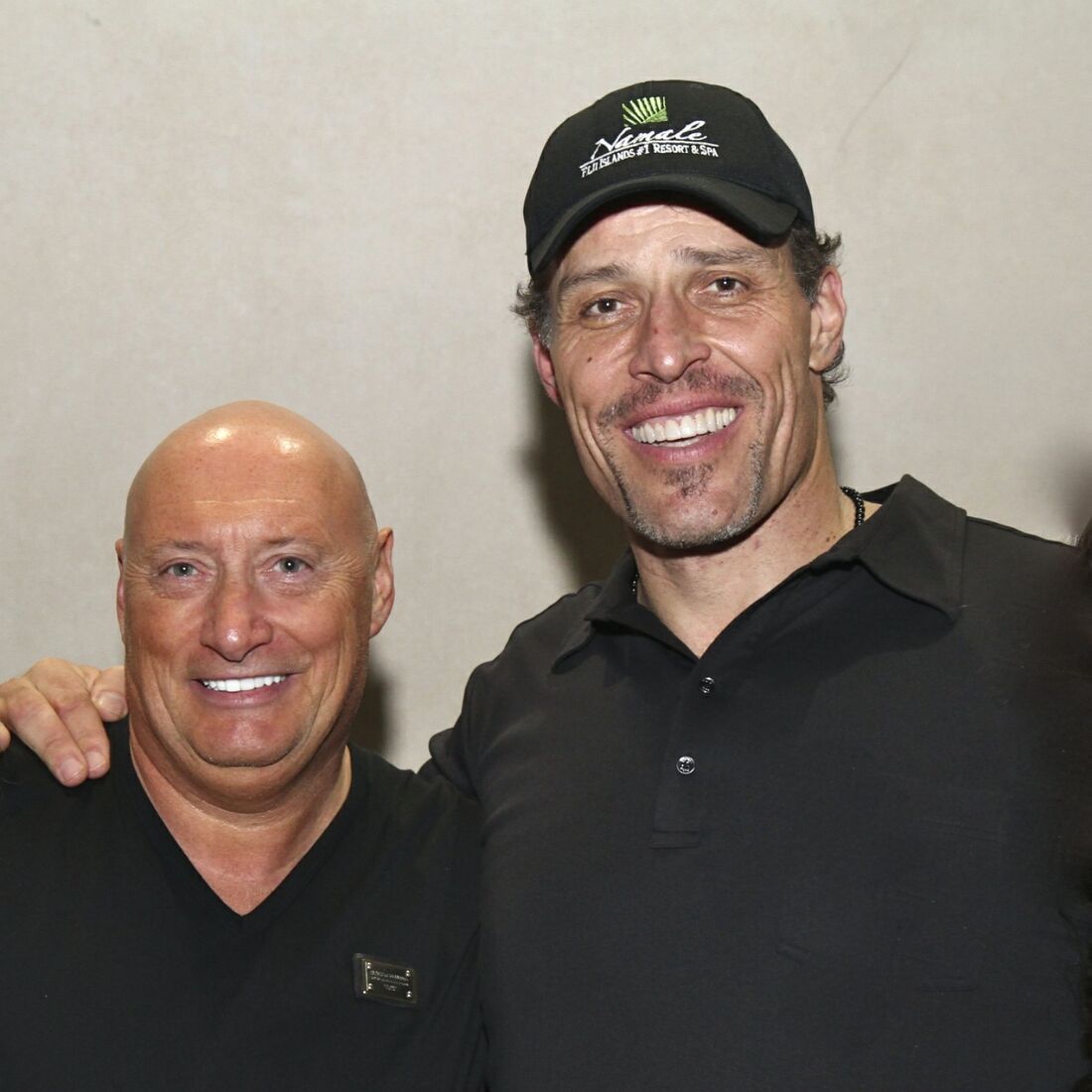 Roger Lannoy aux côtés de Tony Robbins